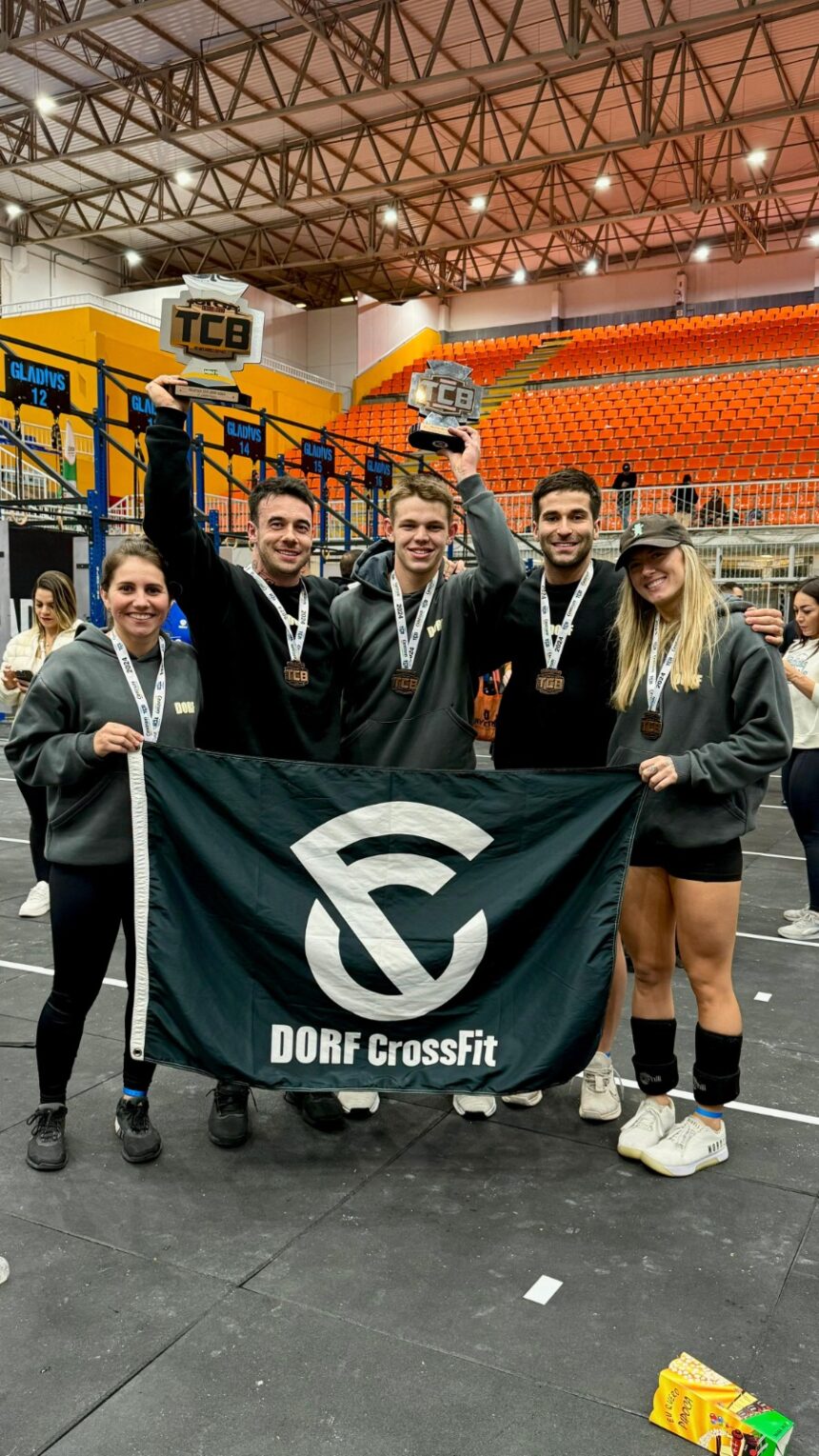 Atletas de Blumenau participam de seletivas para o Torneio CrossFit Brasil