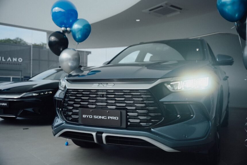 BYD Song Pro chega ao Brasil como híbrido plug-in mais eficiente do mercado