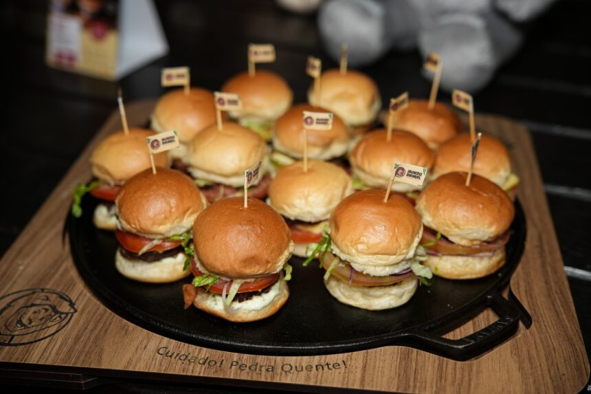 Roteiro Blumenau Gastronômico terá mais de 30 opções em gastronomia Roteiro Blumenau Gastronômico terá mais de 30 opções em gastronomia