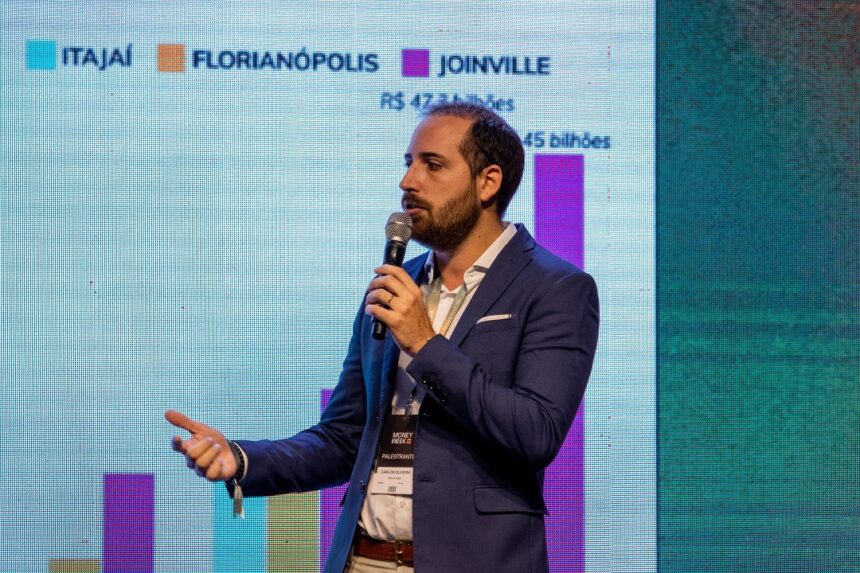 Diretor da Marina Itajaí destaca crescimento do mercado náutico em evento de finanças