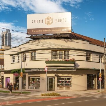 Galeria Estação é revitalizada e inaugura nova praça multiuso em Blumenau