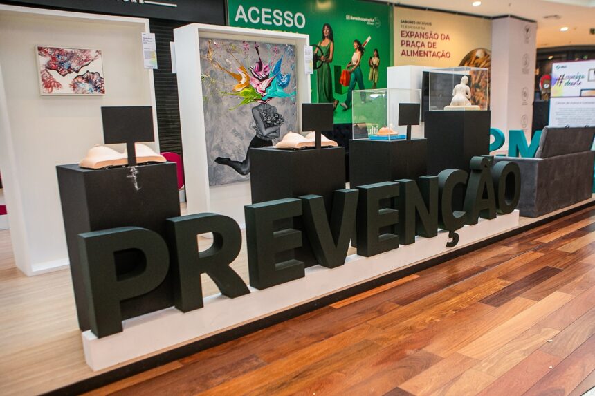 Grande Florianópolis recebe exposição sobre saúde feminina e autocuidado