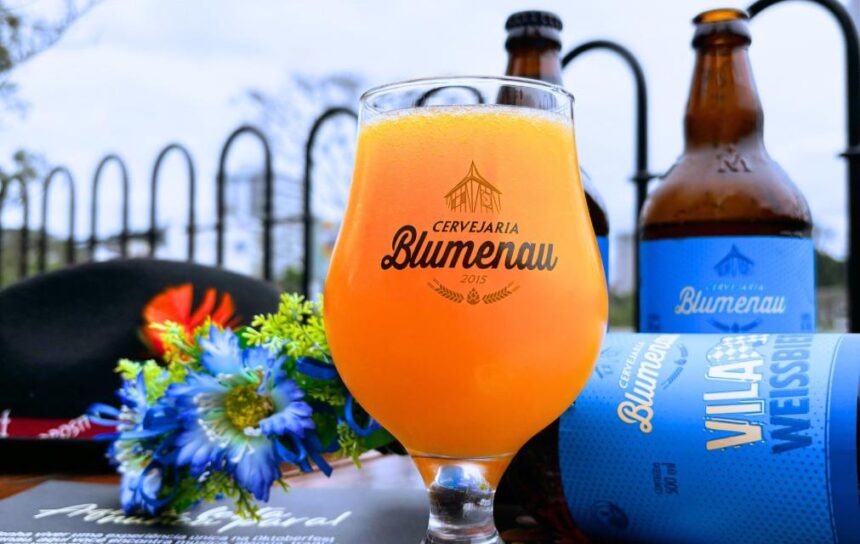 Coquetel tradicional ganha versão alusiva à Oktoberfest em Blumenau