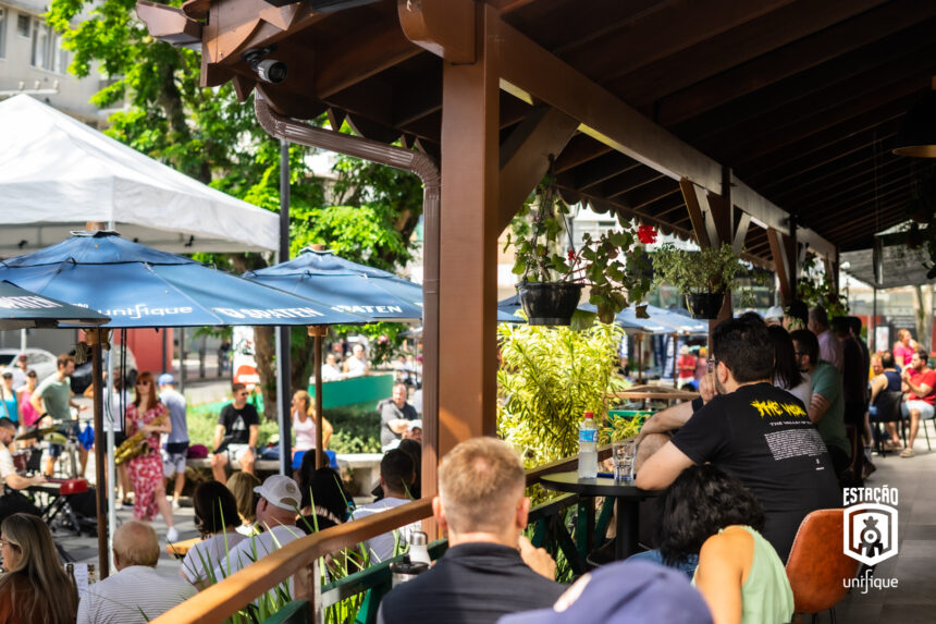 Festa Sente o Clima acontece neste sábado na Estação Unifique com 12 horas de música ao vivo