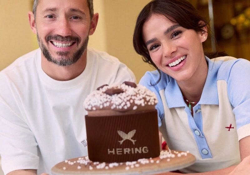 Hering reúne Bruna Marquezine e Cedric Grolet em campanha de Natal