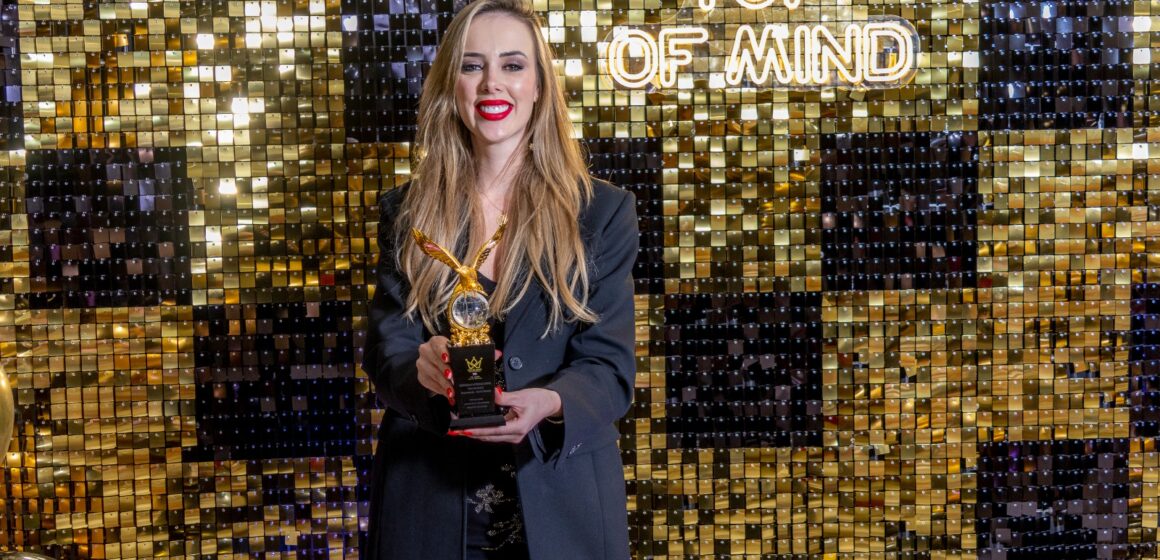 CEO da Kohll Beauty recebe prêmio de “Melhor CEO do segmento cosmético” em premiação na Inglaterra