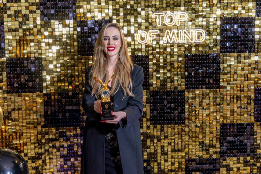 CEO da Kohll Beauty recebe prêmio de “Melhor CEO do segmento cosmético” em premiação na Inglaterra