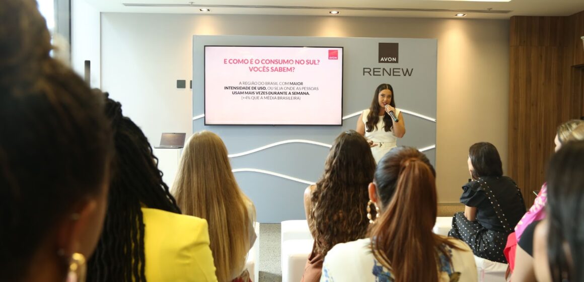 Avon desembarca em Florianópolis para apresentar novidades de sua linha de cuidados para o rosto