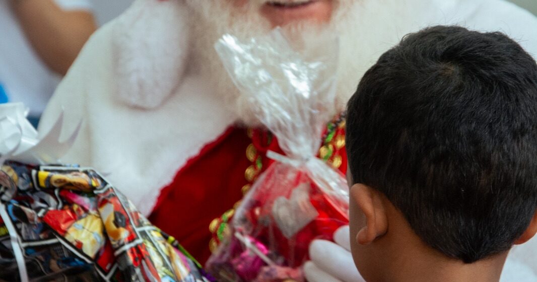 Almeida Junior inaugura projeto de voluntariado com ação de Natal 