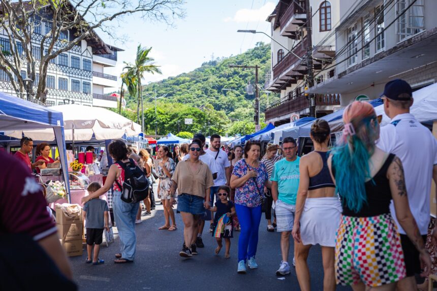 Feira da Estação 2025 está com inscrições aberta para feirantes Feira da Estação 2025 está com inscrições aberta para feirantes