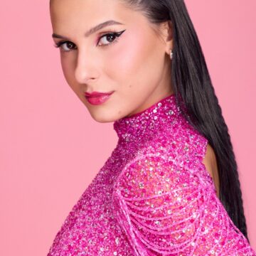 Ana Castela celebra verão catarinense com Avon no clipe ‘Jet em Balneário’