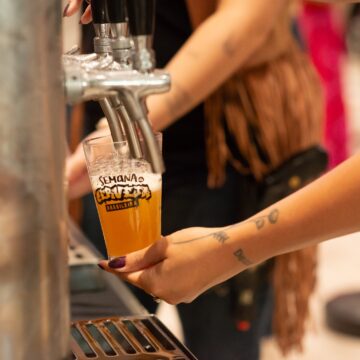 Concurso Brasileiro de Cervejas Brasil premia as melhores da sua categoria, em Balneário Camboriú