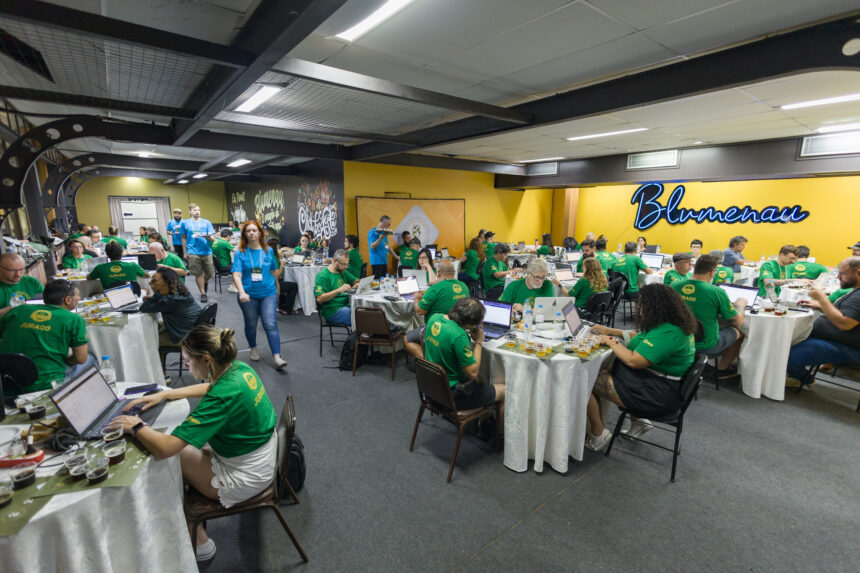 Começa a avaliação no Concurso Brasileiro de Cervejas em Blumenau