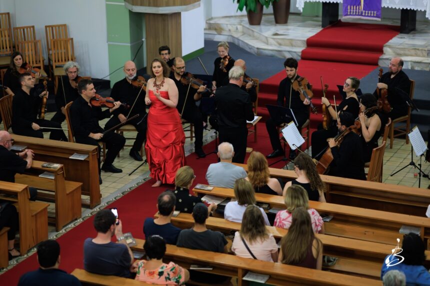 Orquestra de Câmara de Blumenau apresenta gratuitamente o concerto “Gala Lírica”