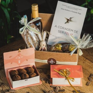 Cafeteria na Praia Brava oferece cestas de Páscoa com produtos artesanais e livros