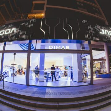 Dimas Omoda & Jaecoo estreia em SC apostando em veículos eletrificados