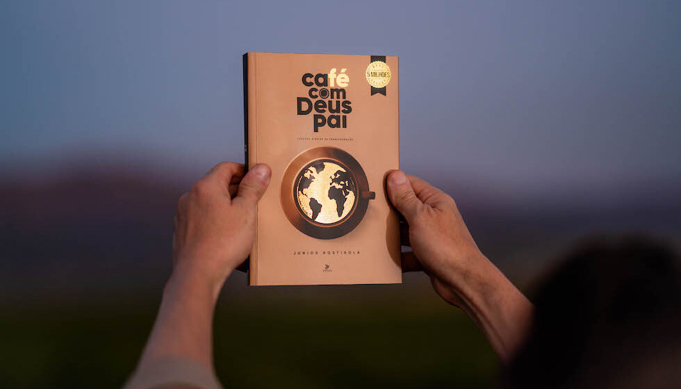 Best-seller ‘Café com Deus Pai’ e Parque Beto Carrero World se unem para impactar milhares de vidas no feriado de 1º de maio