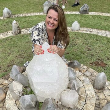 Título Ambientes que curam: o trabalho de referência Fisioterapeuta integrativa Lenita Palavro Título Ambientes que curam: o trabalho de referência Fisioterapeuta integrativa Lenita Palavro