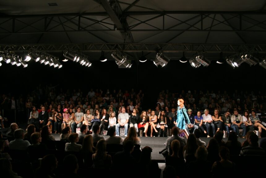 Marcas nacionais e internacionais participam do Balneário Fashion Show