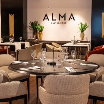 Hotel e restaurante de Itapema oferecem experiência memorável neste Dia dos Namorados