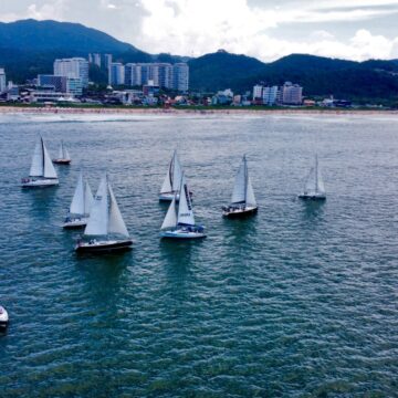 Regata celebra aniversário do principal polo náutico do Brasil