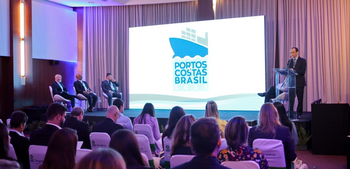 Portos & Costas Brasil 2025 discute entraves e soluções para os portos brasileiros