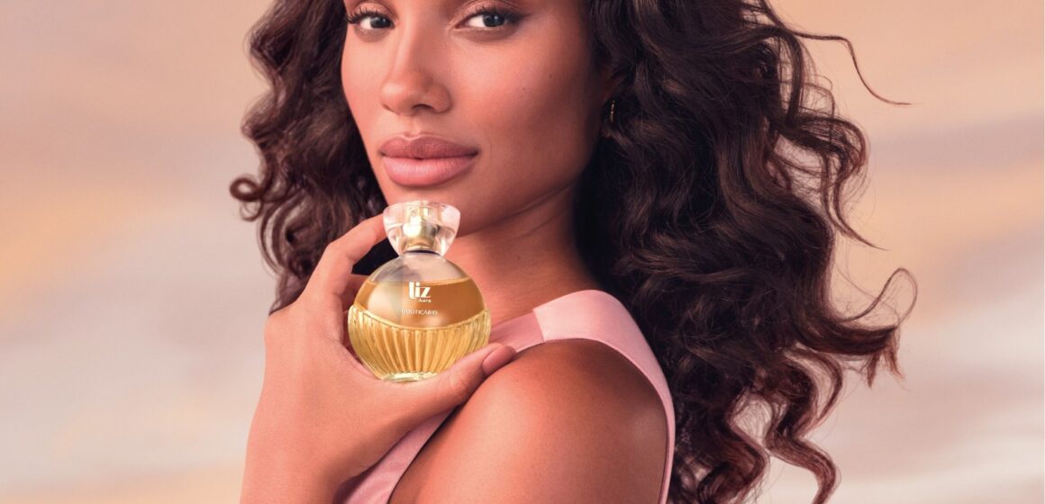 O Boticário apresenta o Novo Liz, unindo a força da baunilha com as madeiras nobres