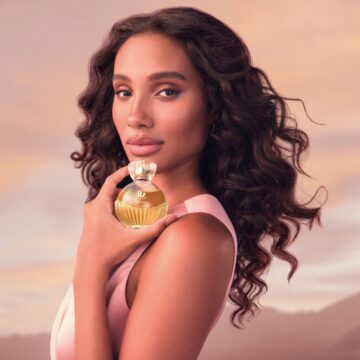 O Boticário apresenta o Novo Liz, unindo a força da baunilha com as madeiras nobres