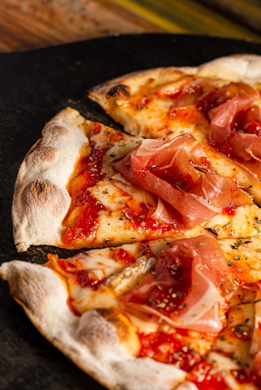 Pousada Estaleiro Guest House promove noite especial dedicada às pizzas artesanais