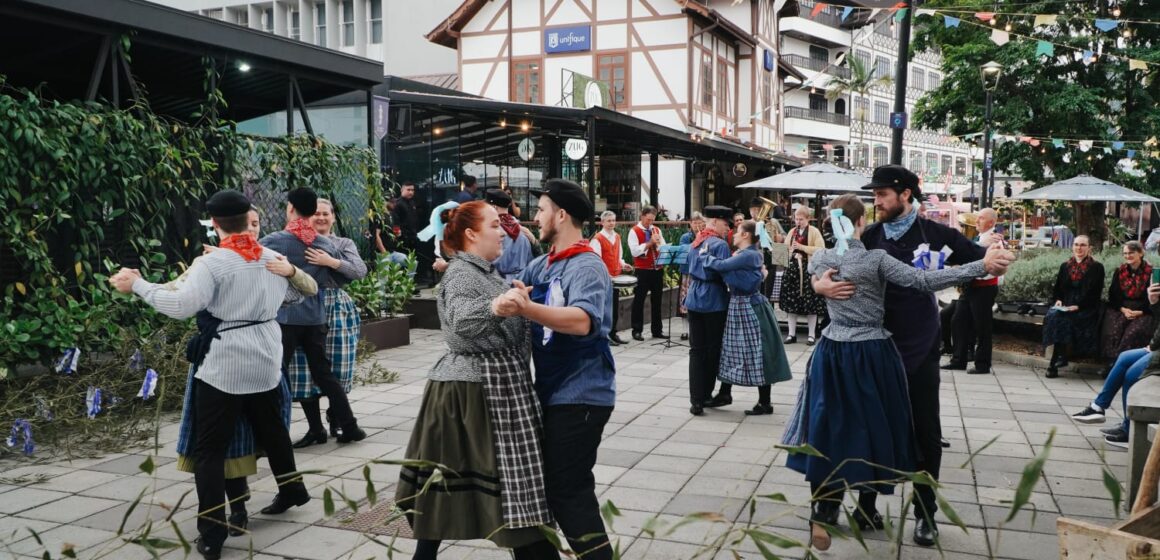 Kerwa terá apresentação na Estação Unifique neste sábado