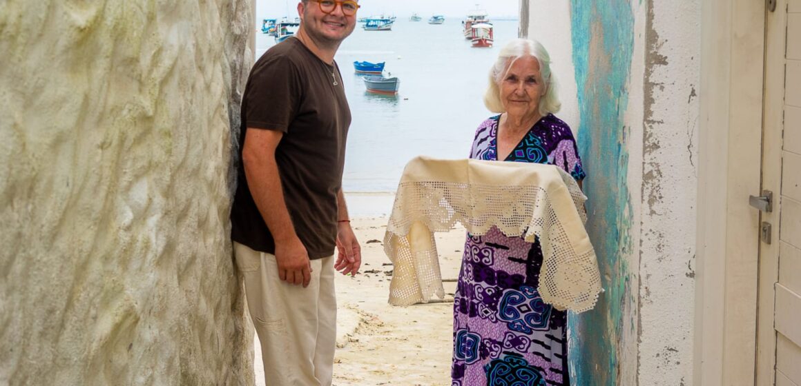 Fotolivro documenta o trabalho das criveiras de Bombinhas