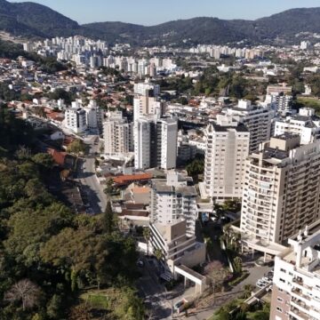 Florianópolis em Alta: Empreendimentos de Luxo Valorizam a Ilha e Atraem Investidores