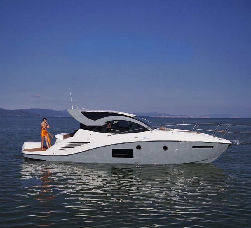 Conheça a Armatti 370 Solarium, destaque do Marina Itajaí Boat Show