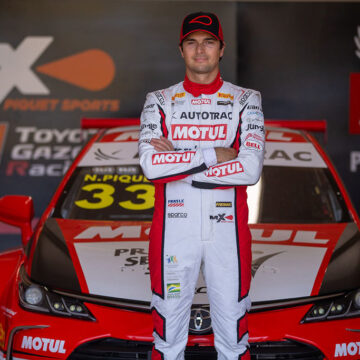 Piloto de Stock Car Nelson Piquet Jr. estará em Blumenau nesta terça-feira, 8