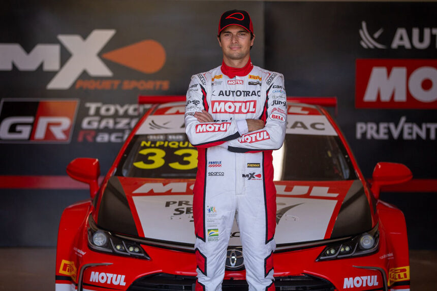 Piloto de Stock Car Nelson Piquet Jr. estará em Blumenau nesta terça-feira, 8