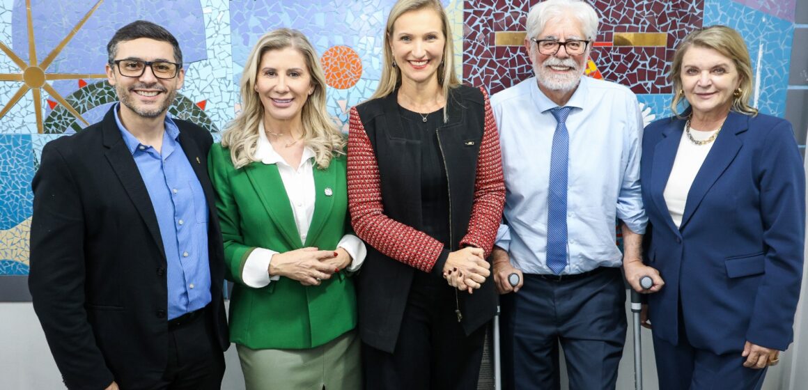 Conselho Estadual de Educação de SC elege nova mesa diretora