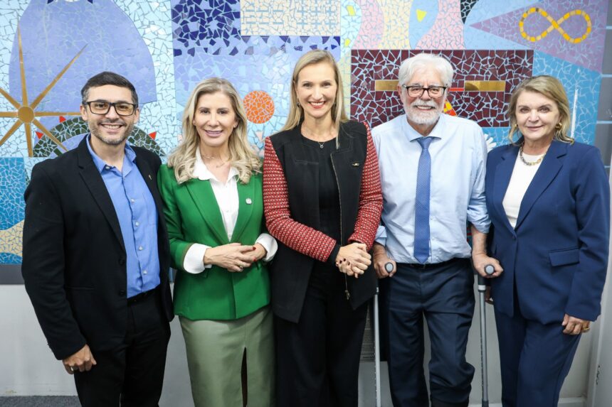 Conselho Estadual de Educação de SC elege nova mesa diretora