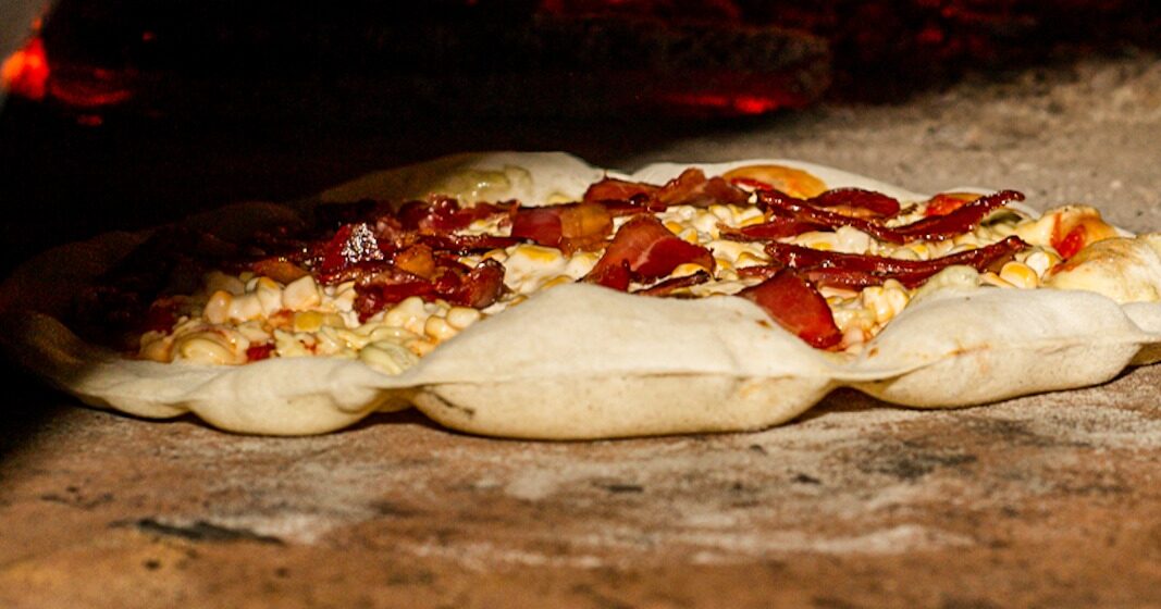 Noite da Pizza na Pousada Estaleiro Guest House promete sabor, charme e boa música no dia 18 de julho