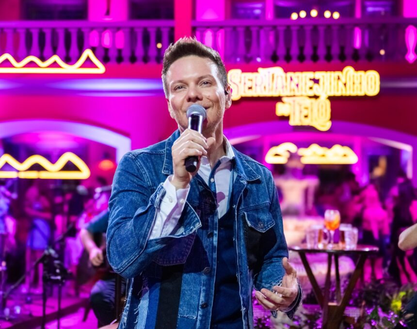 Michel Teló apresenta novo show em Itapema