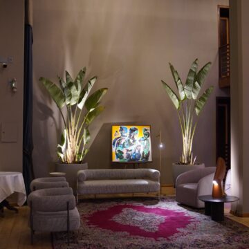 Teatro Carlos Gomes entrega Salão Centenário reformado