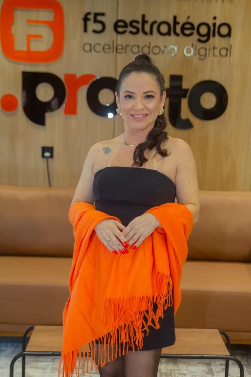 Camila Custódio assume setor de Gente e Gestão na F5 Estratégia
