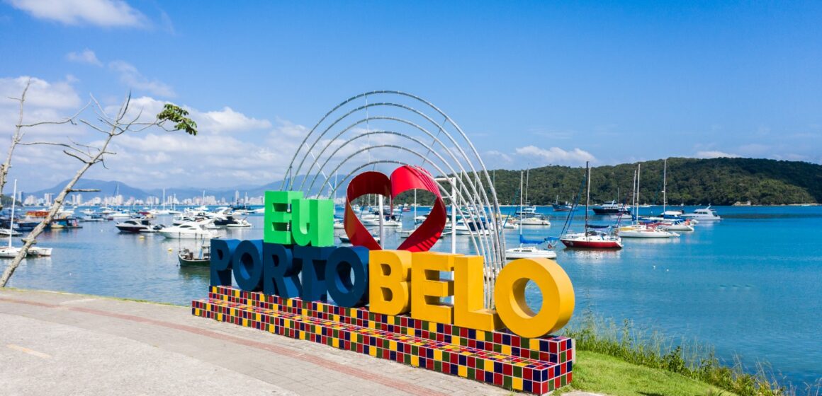 Porto Belo ganha guia digital para explorar a cidade além das praias