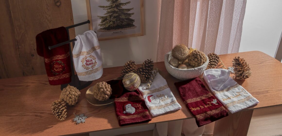 Appel Home lança coleção de Natal inédita com toalhas e panos de copa em Jacquard