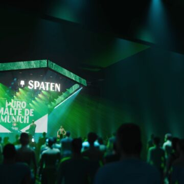 Camarote Spaten apresenta cenografia para a Oktoberfest de Blumenau 2025