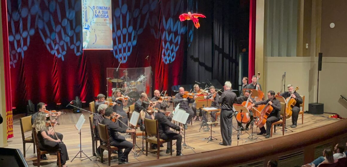 Navegantes recebe concerto gratuito da Orquestra de Câmara de Blumenau