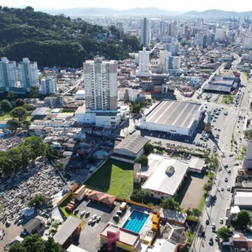 Maior PIB de SC estimula investimentos em varejo e no setor de franquias