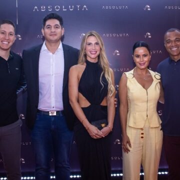 Com presença de Denílson e Follmann, Absoluta entrega empreendimento com VGV de R$ 100 milhões na Praia Brava