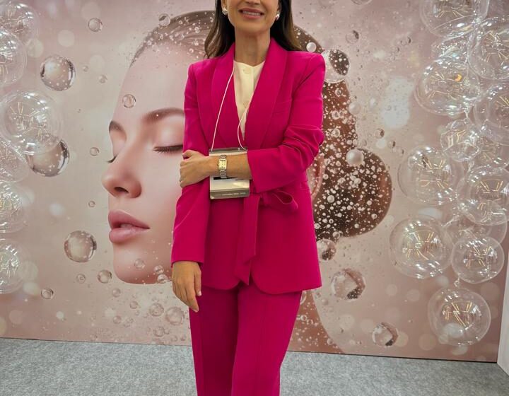 Médica catarinense apresenta avanços na medicina regenerativa capilar em Congresso Internacional em São Paulo 