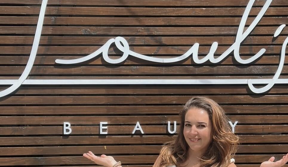 Da capital catarinense para os palcos da beleza nacional: o sucesso de Josielly Bortolazza