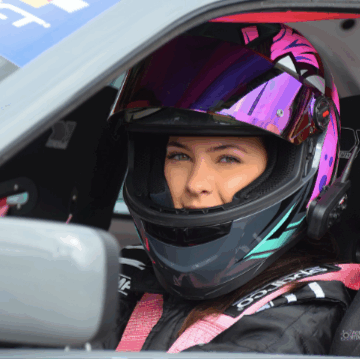 Maria Lara é a Primeira Mulher a Fazer Drift na Serra do Rio do Rastro